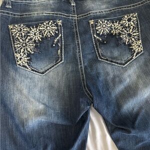 Stylish Blue Straight Leg Jeans with Snowflake Embroidery
